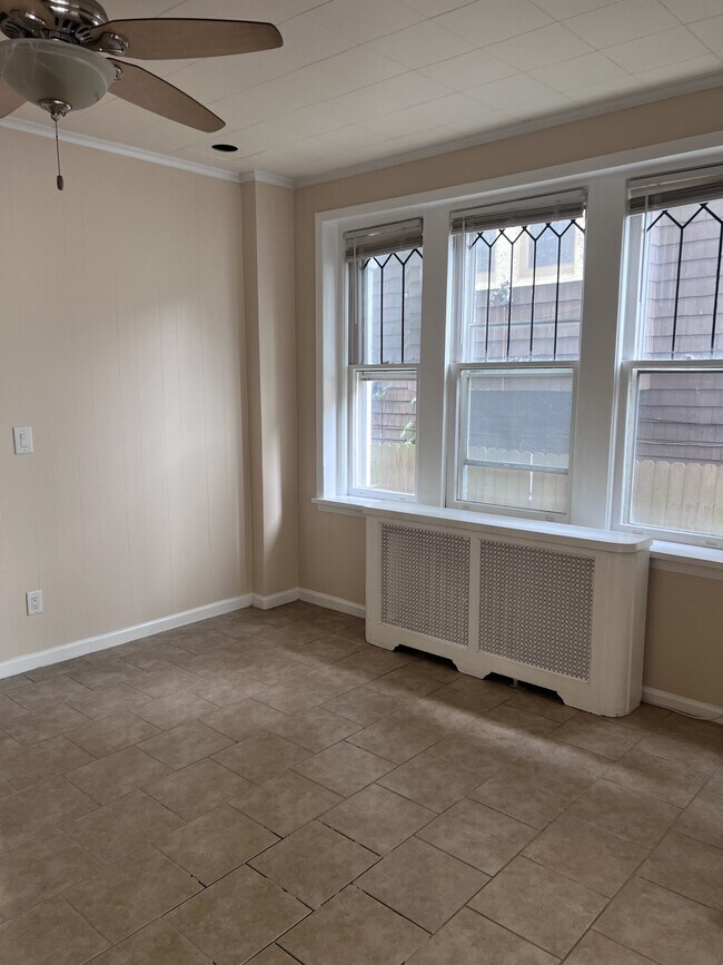 Foto del edificio - 4802 Ventnor Ave