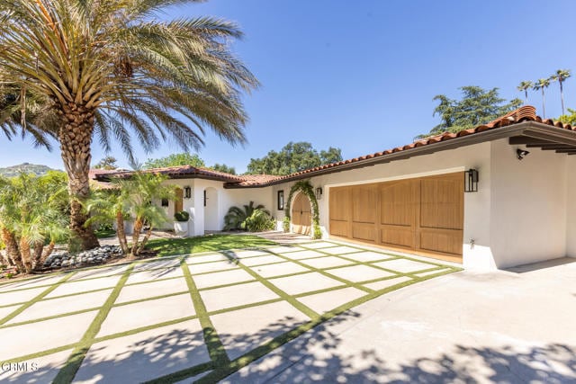 Building Photo - 4435 Encinas Dr