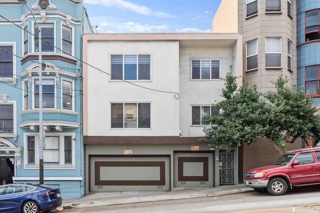 Building Photo - 179 Duboce Ave