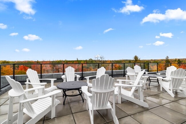 The Roof Top Patio - The Jeffery at Dobson Landing
