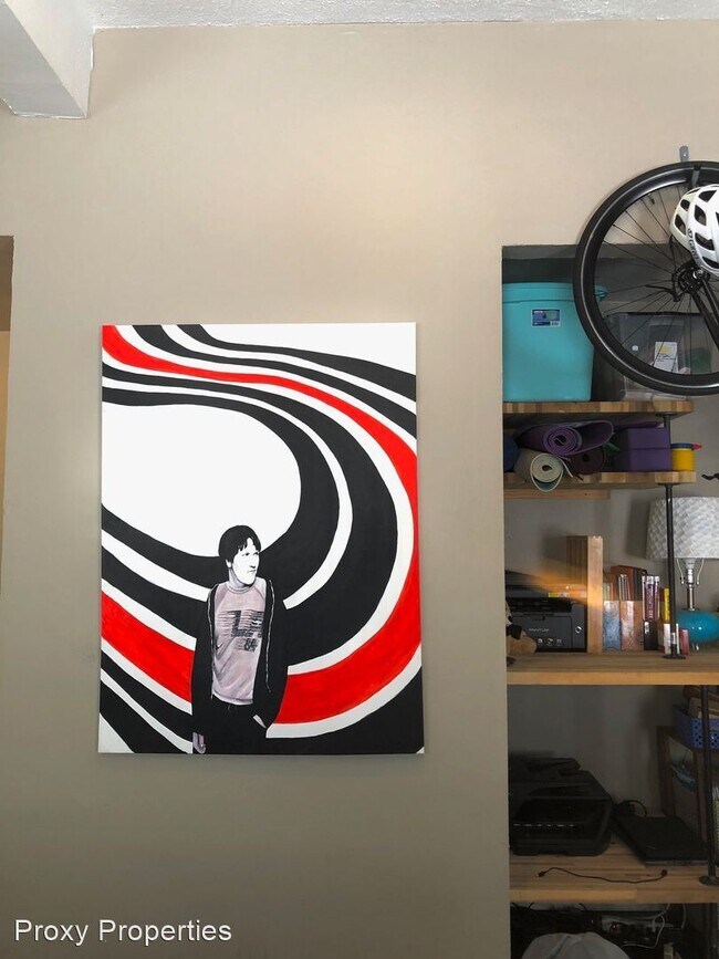 Foto del edificio - 1801 W 10th St