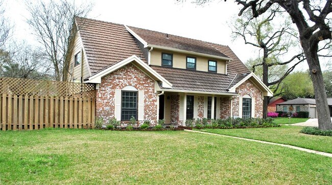 Building Photo - 202 Kirkaldy Dr