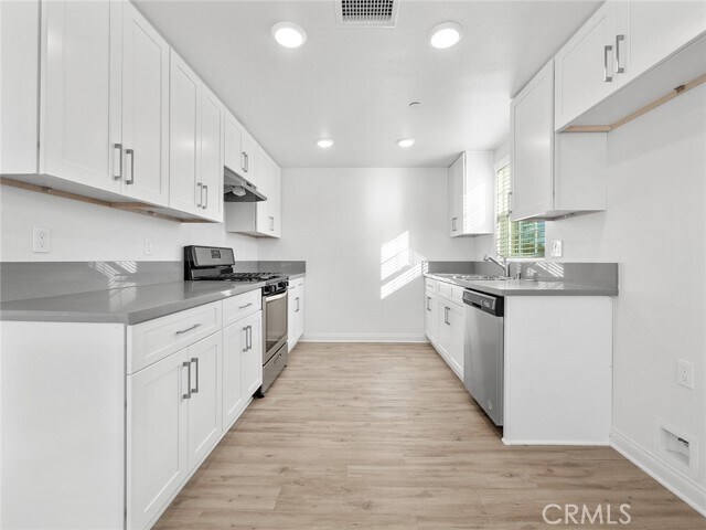 Foto del edificio - 1325 W Grand Ave
