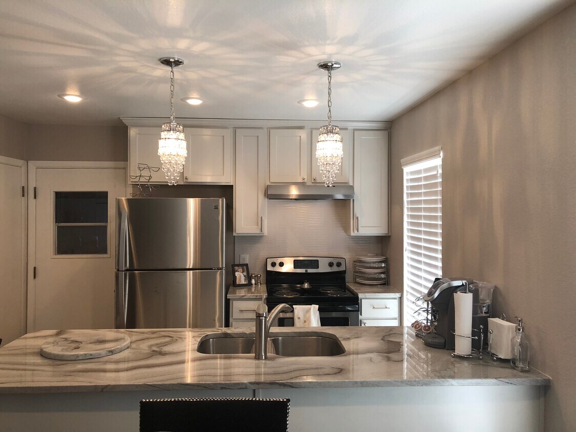 Open kitchen - 1216 Backus St
