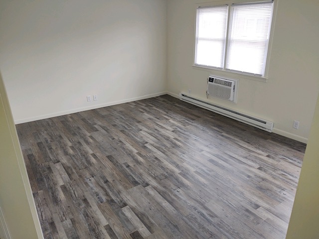 Livingroom II - 2311 N Main St