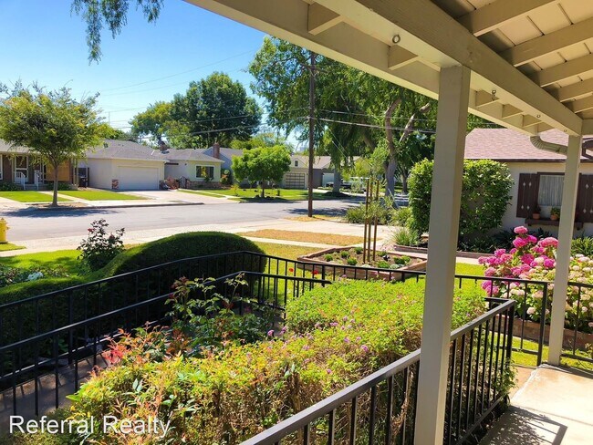 Building Photo - 3 br, 1 bath House - 653 N Baywood Avenue