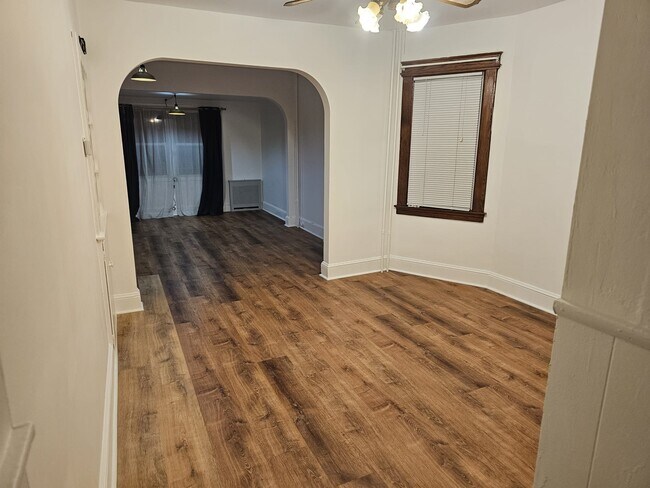 Foto del edificio - 176 Dubois Ave