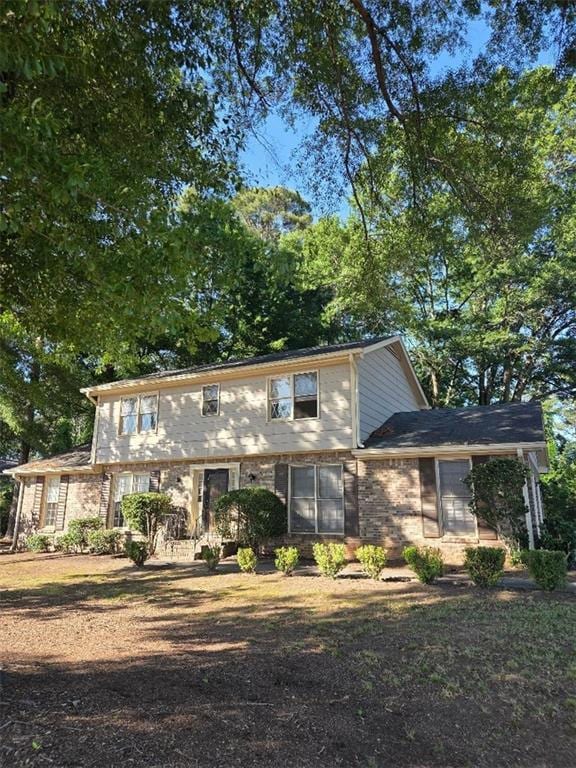 Building Photo - 2206 Country Club Dr SE