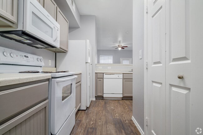 KItchen - Mia Highland Park