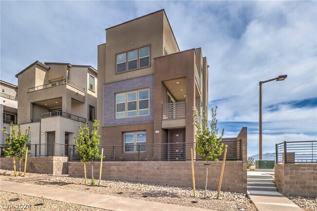 Foto del edificio - 11504 Fleet Wing Ave