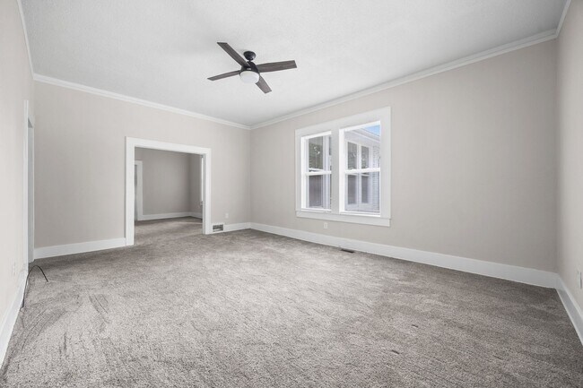 Building Photo - Charming 3-bedroom, 1-bath brick bungalow ...