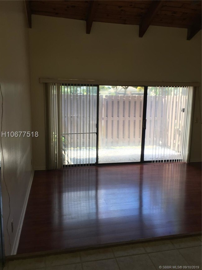 Foto del edificio - 8026 SW 21st Ct