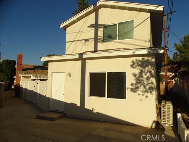 Foto principal - 16432 Halsted St