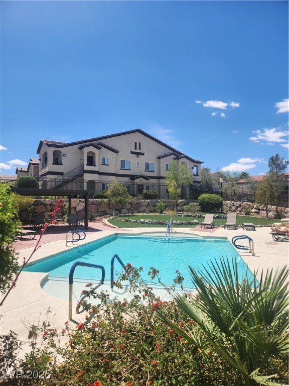 Foto del edificio - 2291 W Horizon Ridge Pkwy