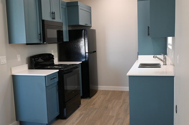 Building Photo - 311 Dorel Dr