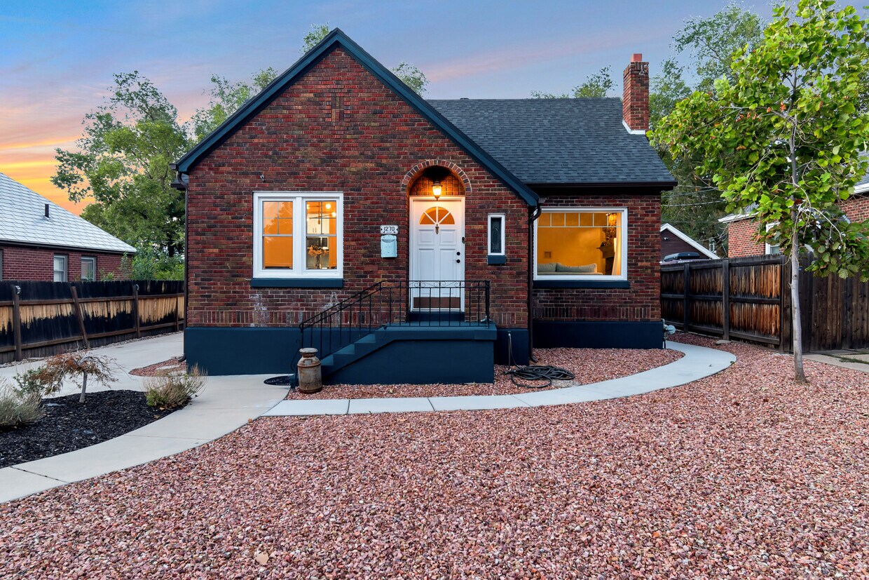 Foto principal - 1270 27th St