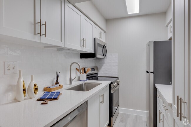 Interior Photo - The Halston Apartments