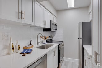 Interior Photo - The Halston Apartments
