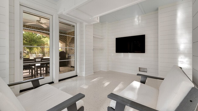 Foto del edificio - 1058 Debordieu Blvd