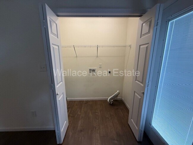 Foto del edificio - WEST KNOX CEDAR BLUFF AREA 2 BEDROOM 2.5 BATH TOWNHOUSE
