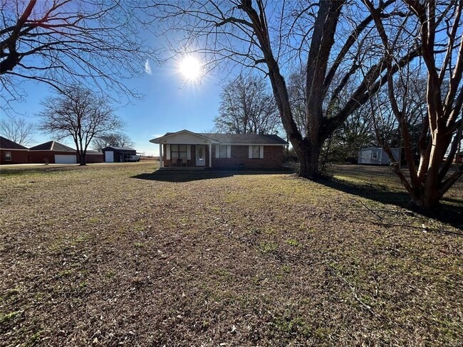 Foto del edificio - 1100 Ashurst Bar Rd