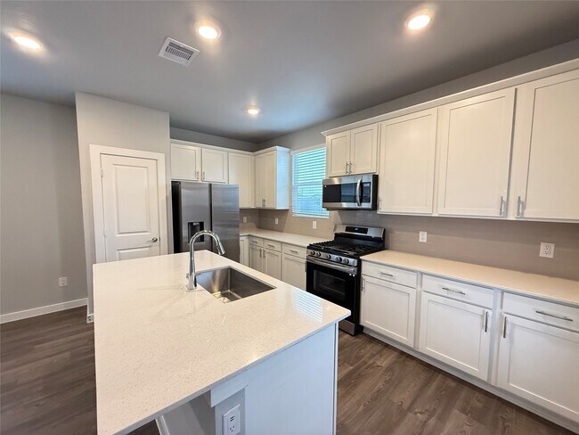 Building Photo - 23319 Triumph Dr