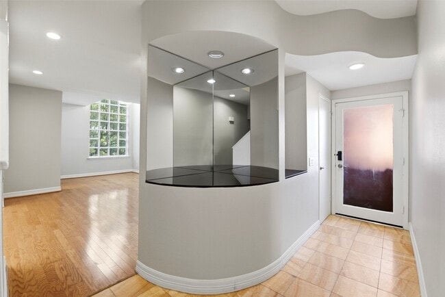 Foto del edificio - 4004 Montrose Blvd