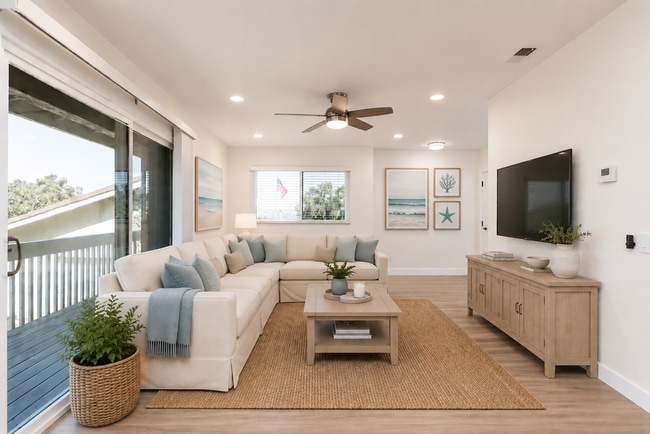 Foto del edificio - Tranquil 3 Bed,2 Bath Condo with Garage + Parking space, Central Air, Washer & Dryer - 15 min to ...