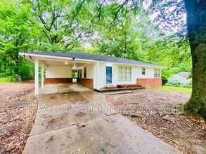 Building Photo - 800 Lydgate Rd