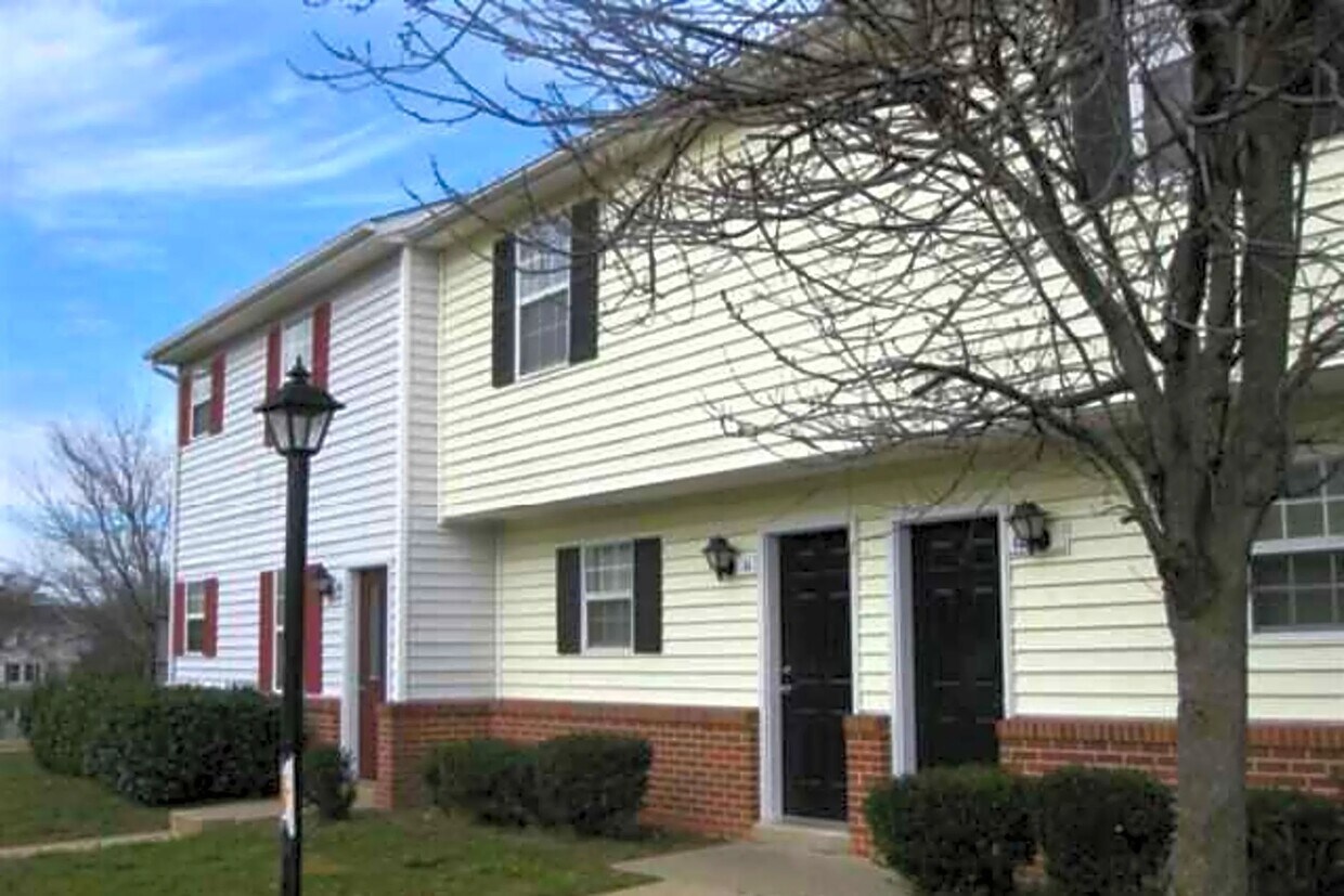 Primary Photo - Diamond Court I & II