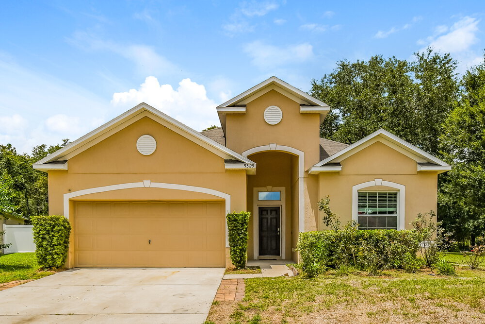 Primary Photo - 9325 Aplomado Circle