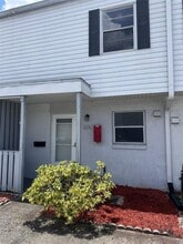 Building Photo - 6036 Amberly Ct