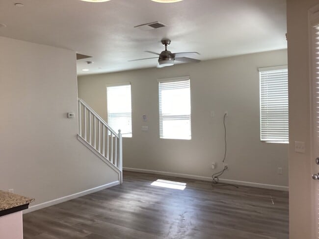 Building Photo - 7009 Harmony Dr