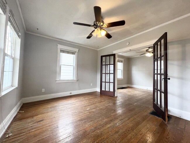 Building Photo - 2861 Marshall Ave