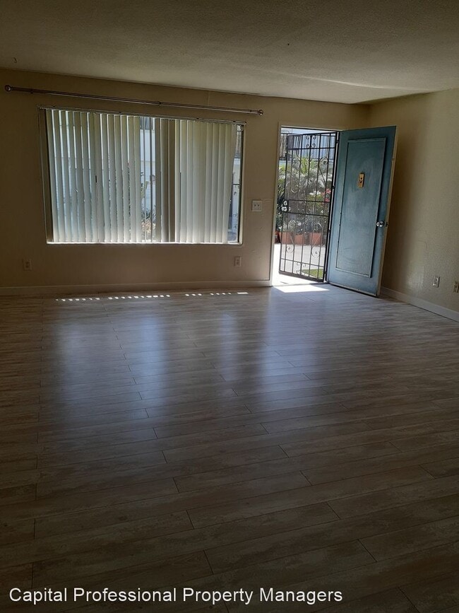 Building Photo - 9411 Carlton Oaks Dr
