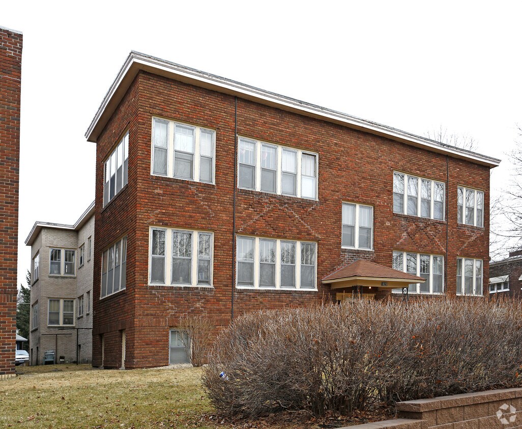 Building Photo - 1823 Portland Ave
