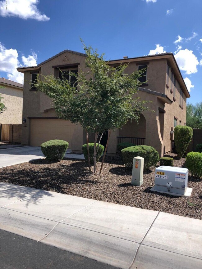 Foto del edificio - 125 E Chelsea Ln