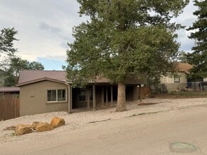122 Nob Hill Dr