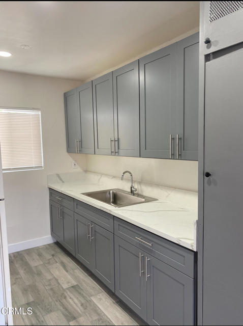 Foto principal - 7616 S Figueroa St