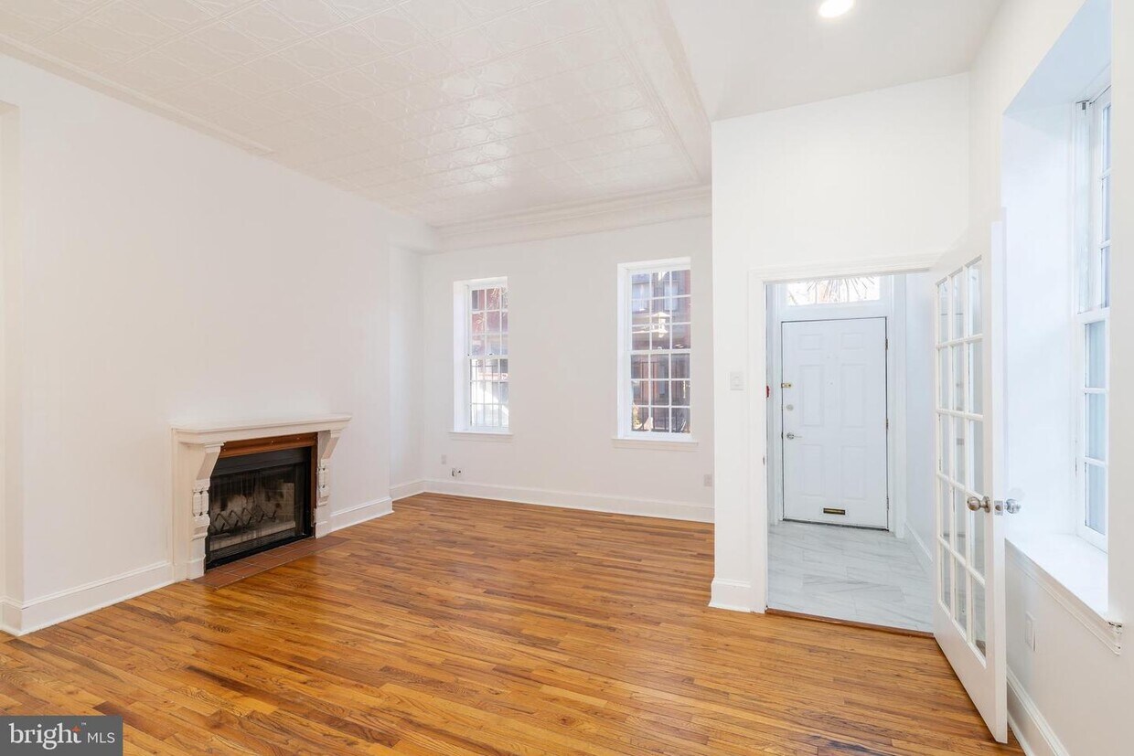 Primary Photo - 422 S 15th St