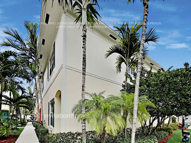 Building Photo - 167 SW 7th Ct