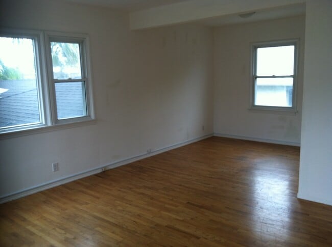 Building Photo - 2813 Highland Ave