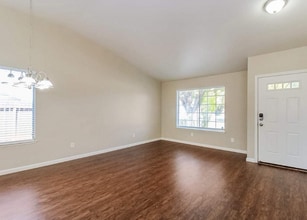 Building Photo - 8600 Luciano Ct