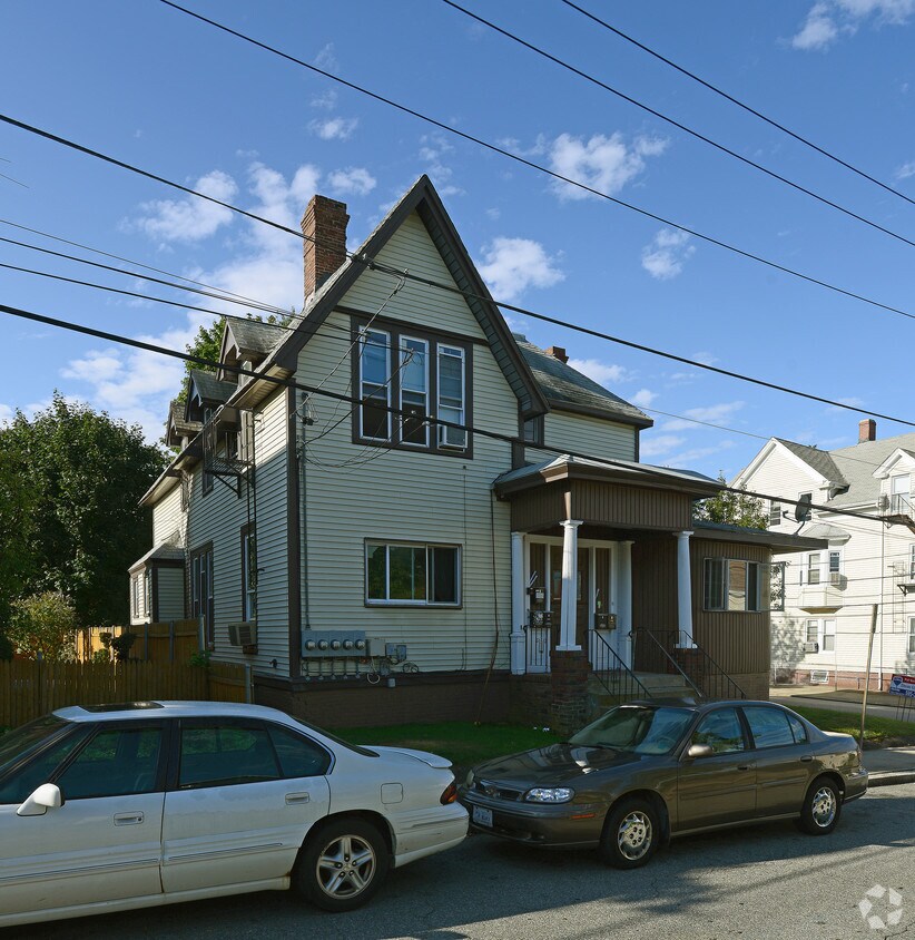 Building Photo - 92 Brown St