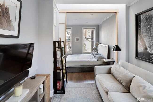 Foto del edificio - 325 West 21st Street