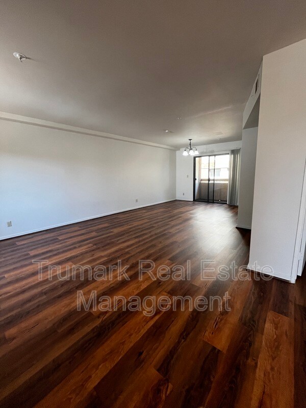 Foto del edificio - 543 Milford Street