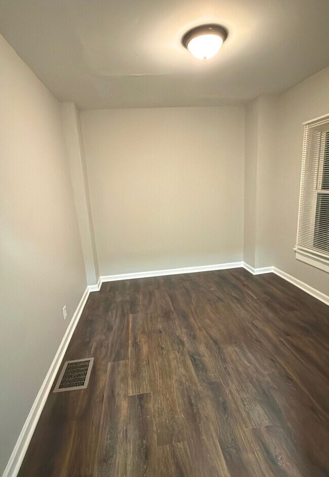 Foto del edificio - Arcade Ave.