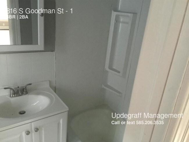 Foto del edificio - 816 Goodman St S