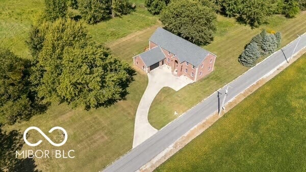 Building Photo - 461 S Co Rd 725 W