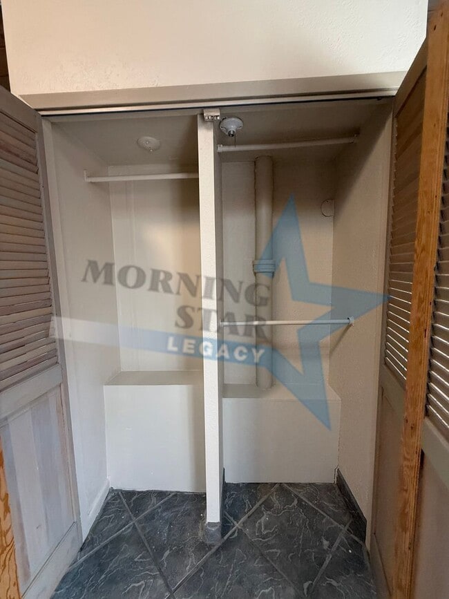 Foto del edificio - Private Studio - Refrigerated Air + W/D In...